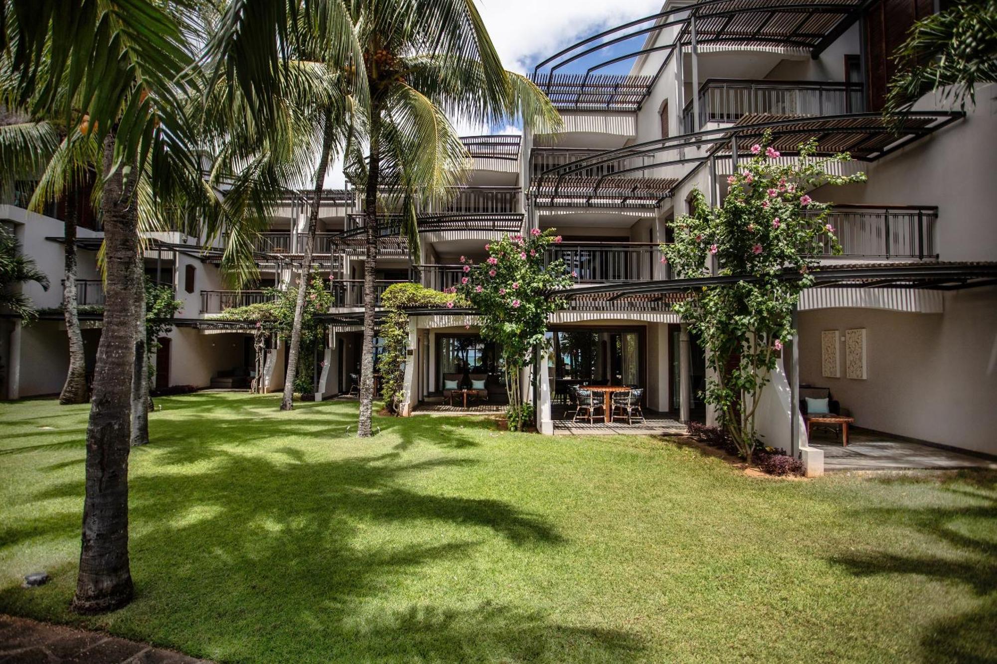 รอยัล ปาล์ม บีชคอมเบอร์ ลักชัวรี Hotel กรองด์เบย์ ภายนอก รูปภาพ