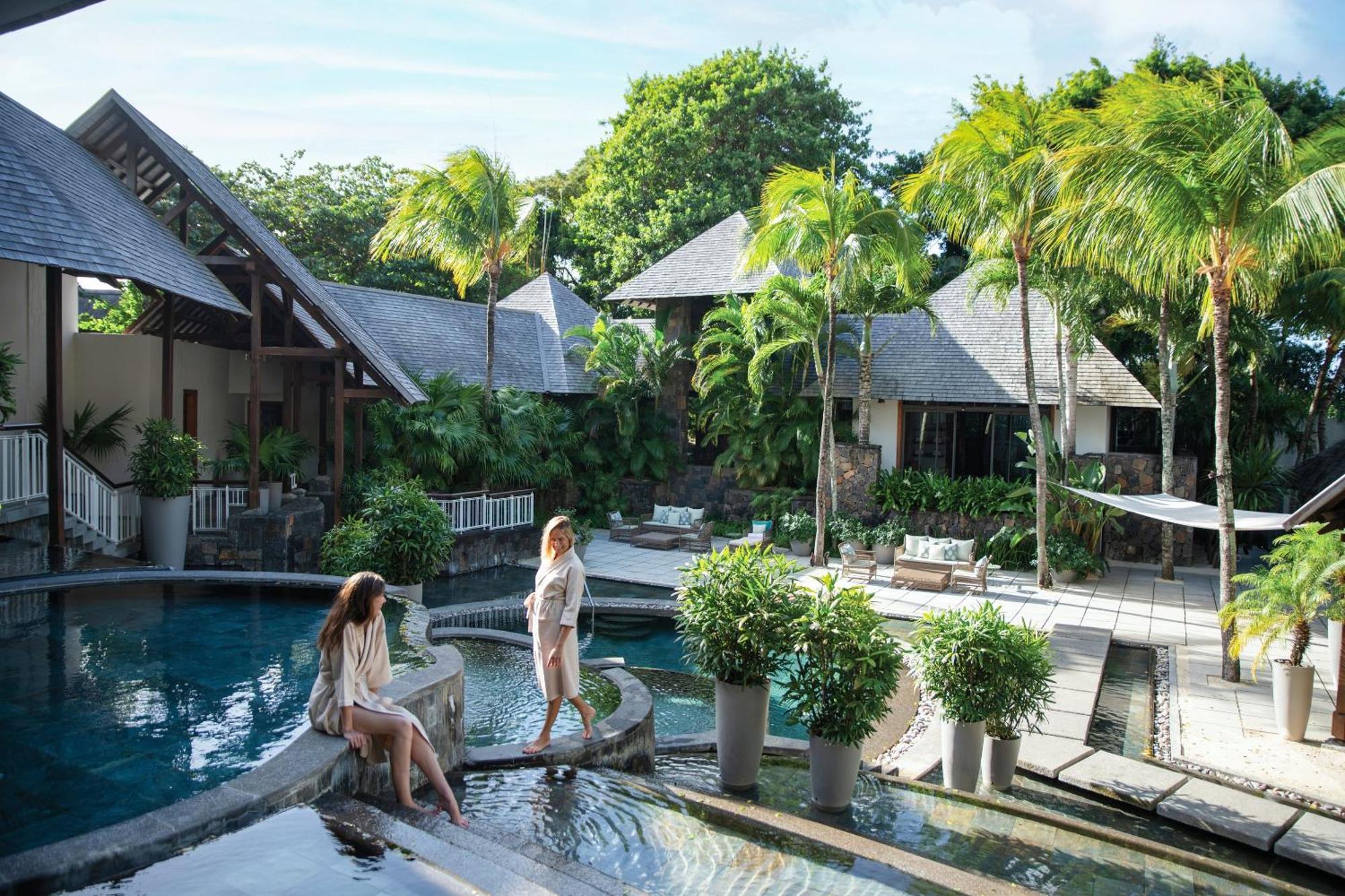 รอยัล ปาล์ม บีชคอมเบอร์ ลักชัวรี Hotel กรองด์เบย์ ภายนอก รูปภาพ